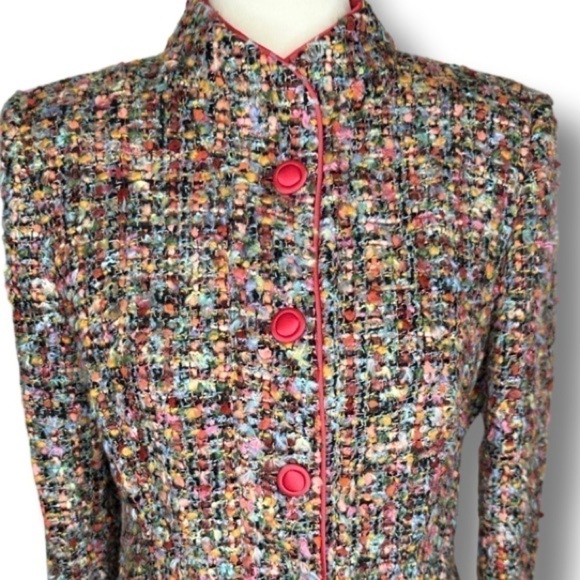 Armani Collezioni Jackets & Blazers - Armani Collezioni gorgeous vibrant tweed jacket lined in silk